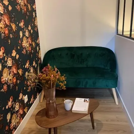 Le Rosegarden Au Pied De La Gare De Rennes